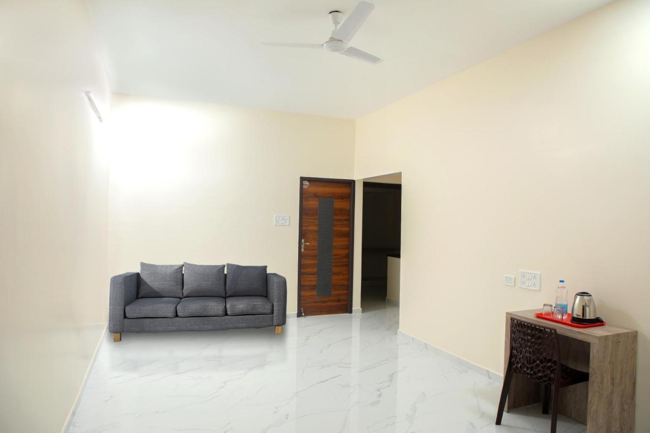Redstone Service Apartment-Tnagar Near Usconsulate Chennai Exterior photo